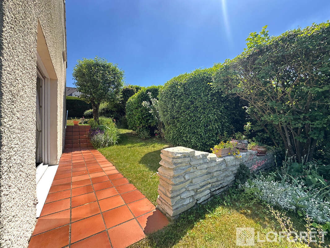 Maison à vendre Reims Lézardière, 3chambres, sous-sol, garage avec mezzanine, jardin - photo 7