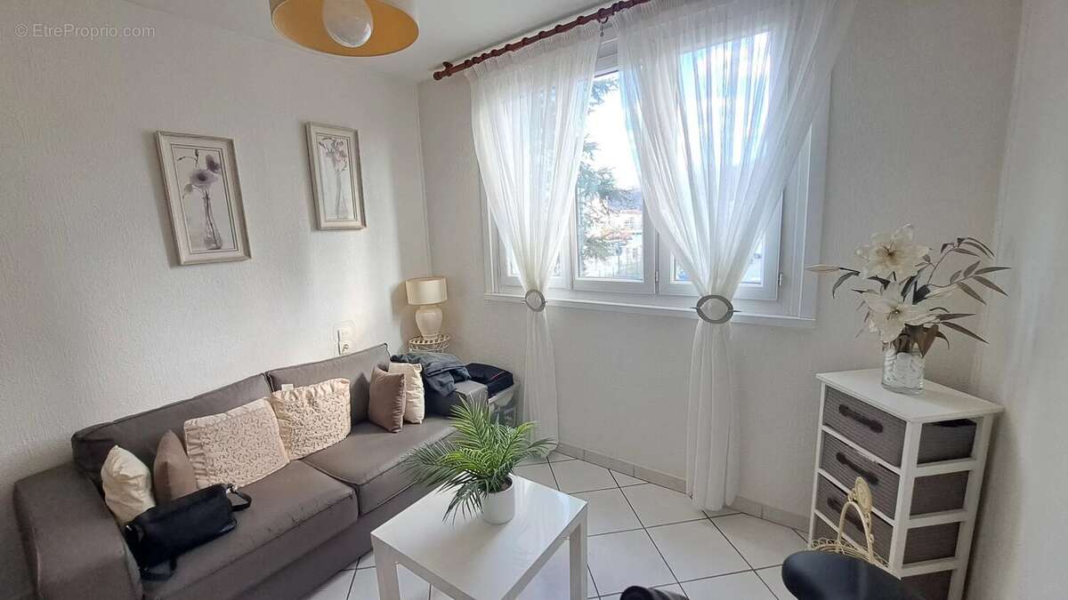 Appartement à LE PONT-DE-CLAIX
