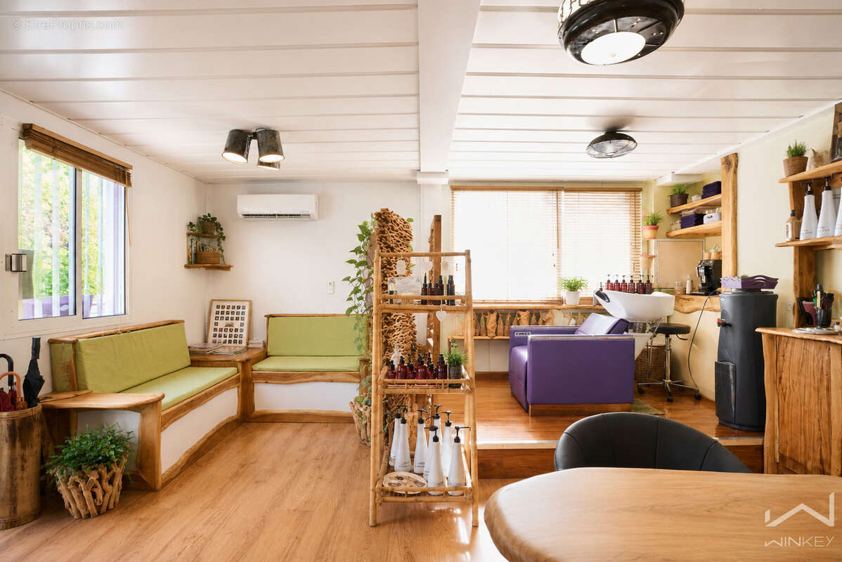 EXCLUSIVITÉ : Salon de coiffure clé en main 70 m2 . Belle opportunité de reprise - photo 4
