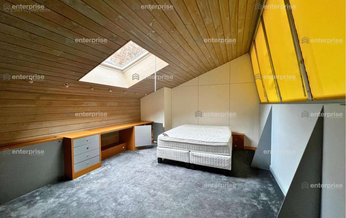 Exclusivité - loft bureaux à vendre – 350 m² – amiens centre ville – jardin & parkings - photo 4