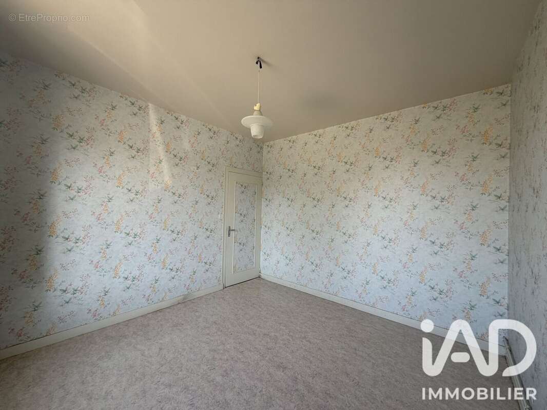 Maison 90 m² à Airvault  - photo 8
