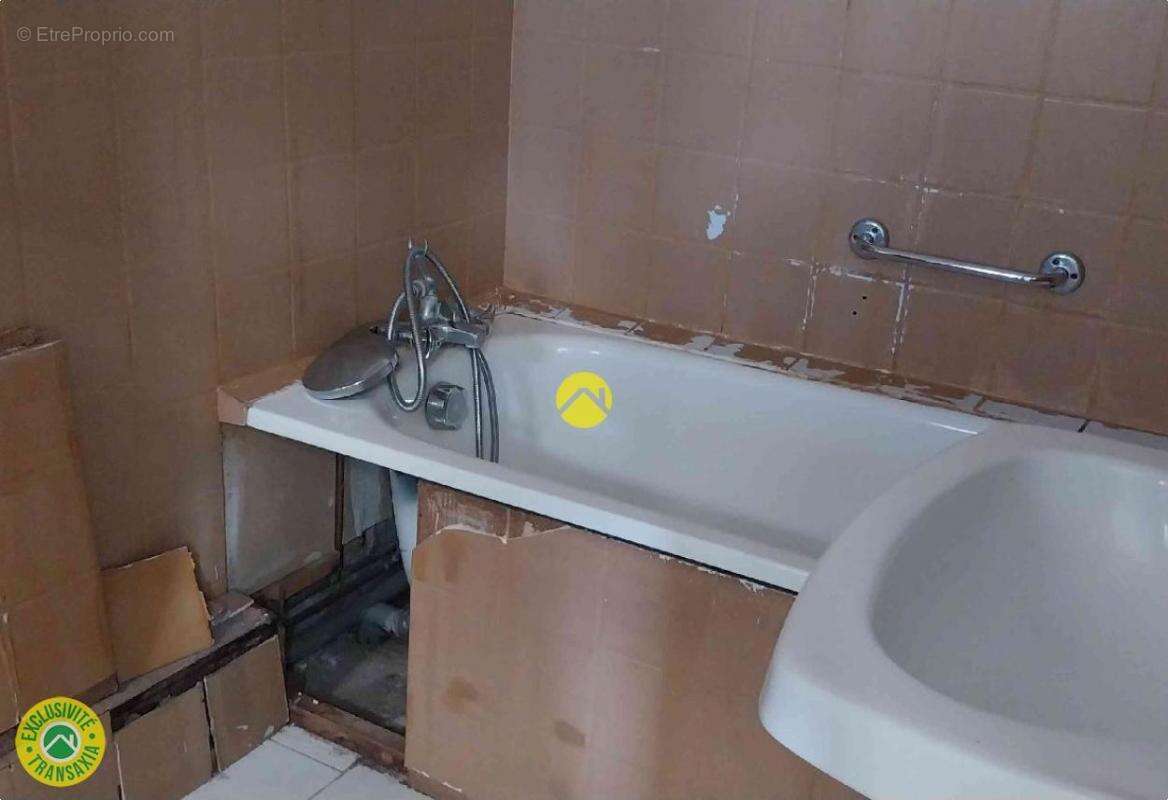 Maison à GROSSOUVRE