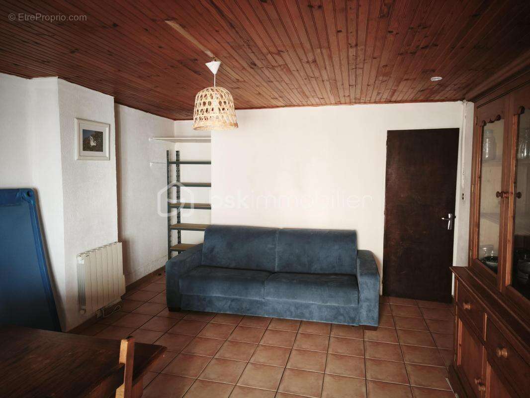 Maison à MONTAGNAC-MONTPEZAT