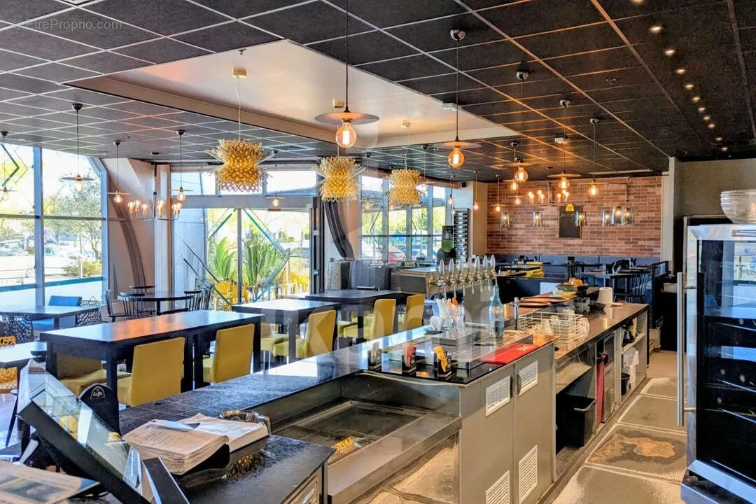 Commerce à BOURG-LES-VALENCE