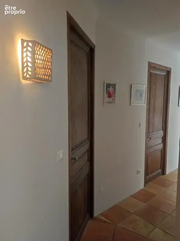 Maison de maçon de 217 m² sur 1 542 m² - photo 10