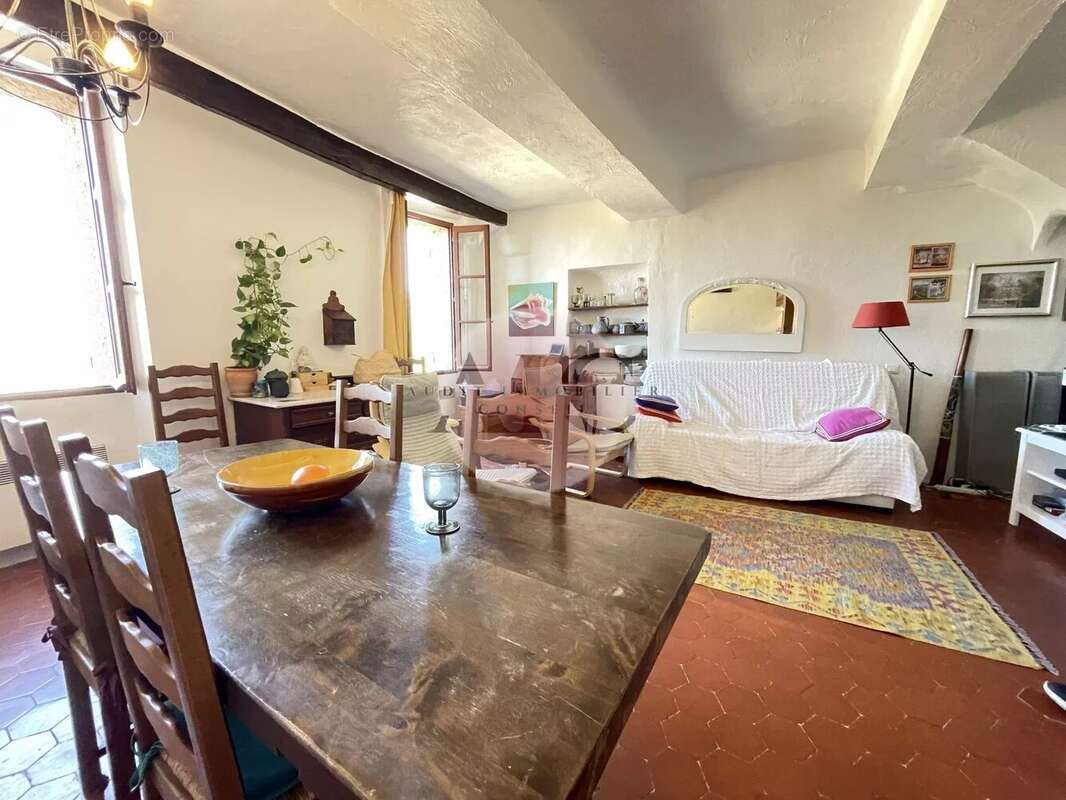 Appartement à FAYENCE