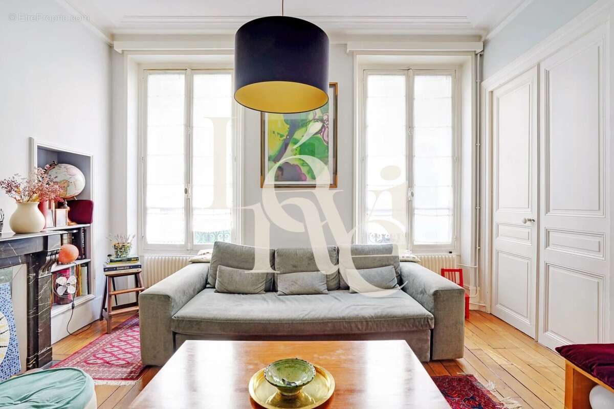 Appartement à PARIS-5E
