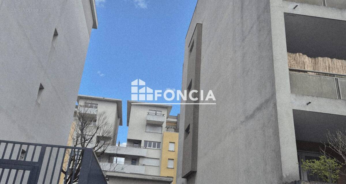 Parking à ECHIROLLES