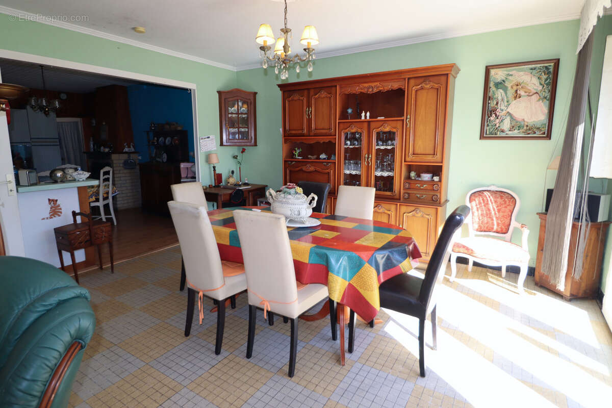 Maison à MESCHERS-SUR-GIRONDE