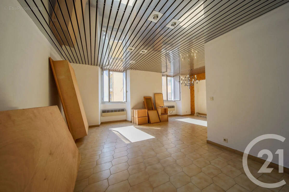Appartement 185 m² à San-Martino-Di-Lota  - photo 8