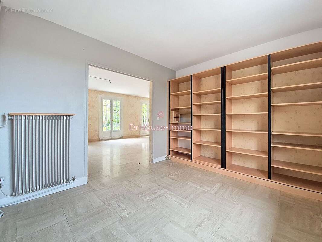 Maison à SAINT-CHERON