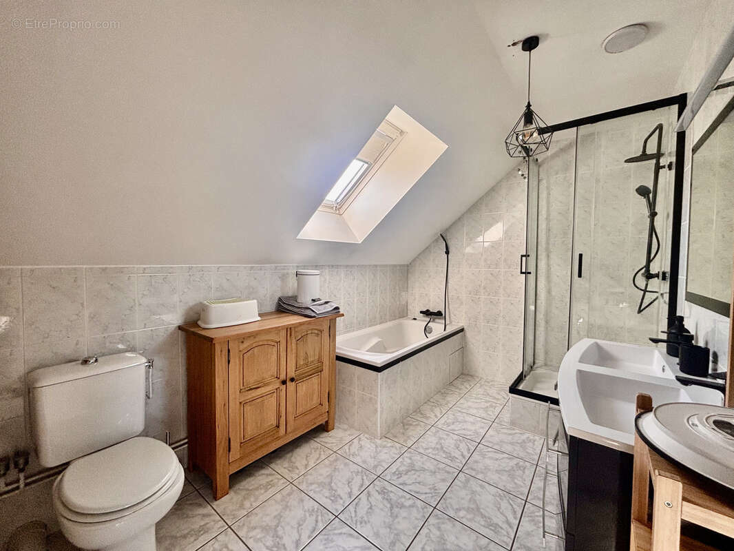 Appartement à LES ECHELLES
