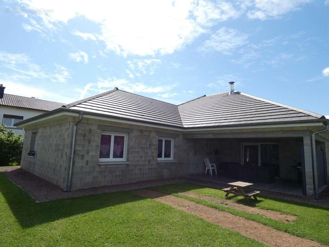 Photo 2 - Maison à ROYE