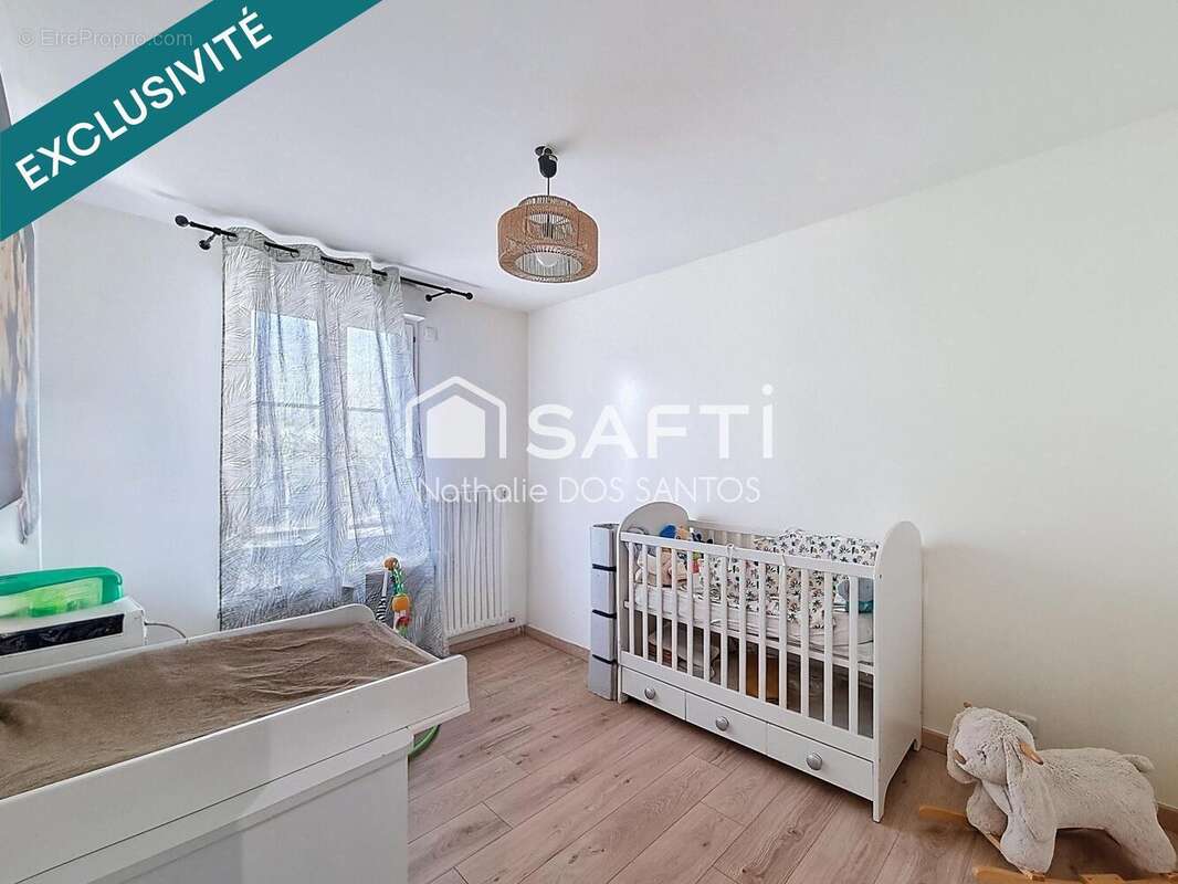 Photo 8 - Appartement à BUSSY-SAINT-GEORGES