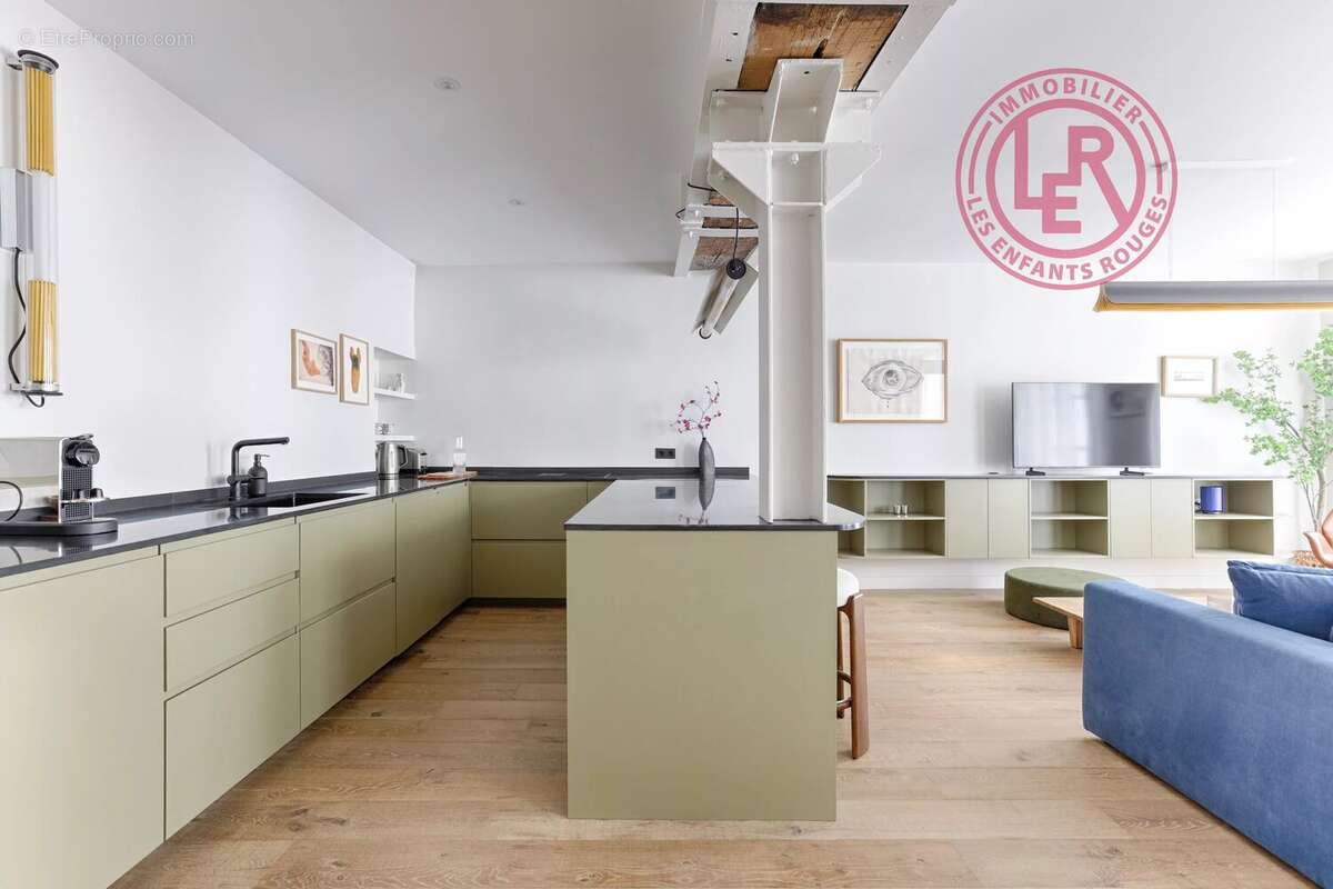 Appartement à PARIS-3E