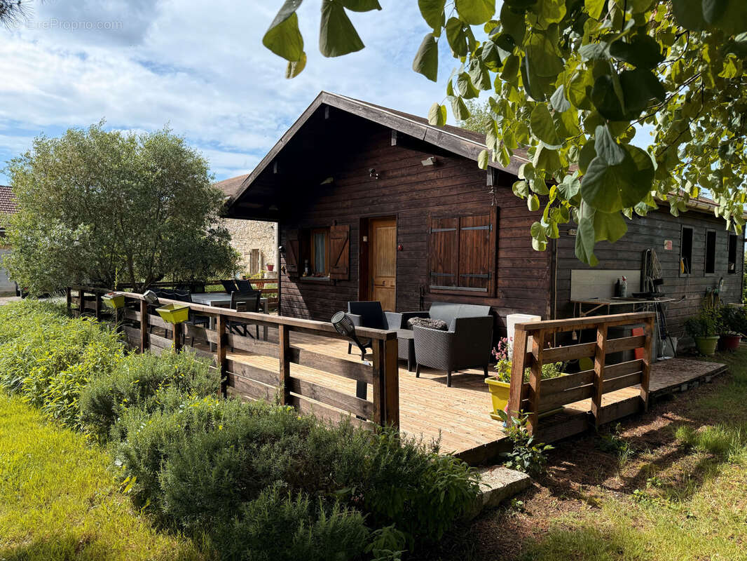 Maison en pierre avec chalet bois, grange et vue panoramique - photo 10