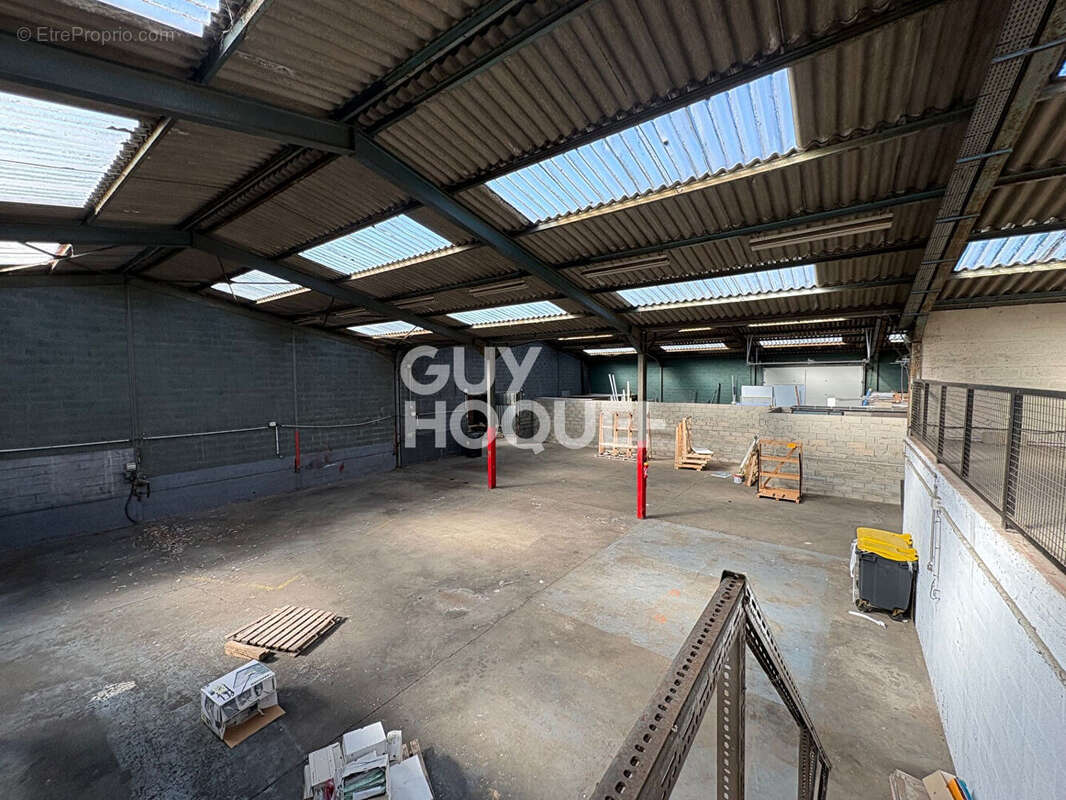 Commerce à VERNEUIL-SUR-AVRE