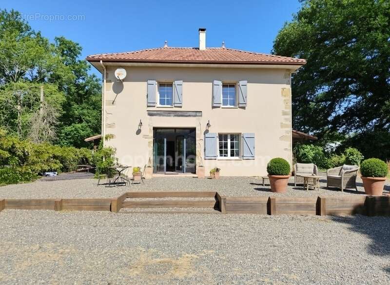 Maison à AIRE-SUR-L'ADOUR