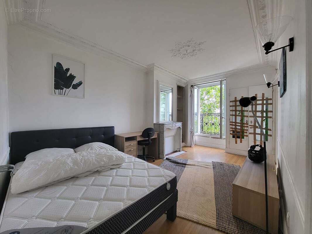 Appartement à PARIS-10E