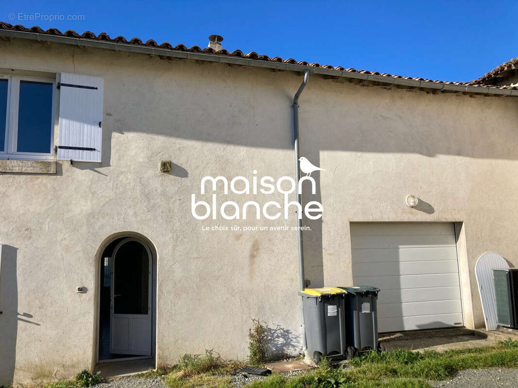 Maison à SOUDAN