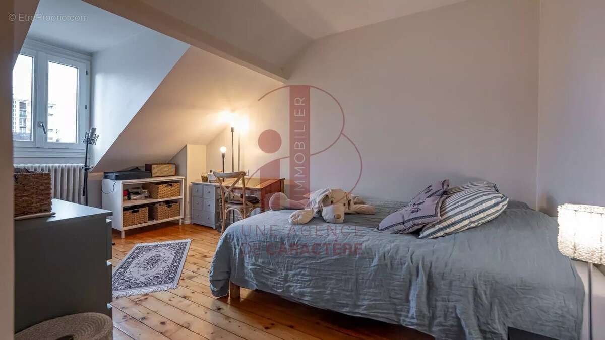 Maison à FONTAINEBLEAU