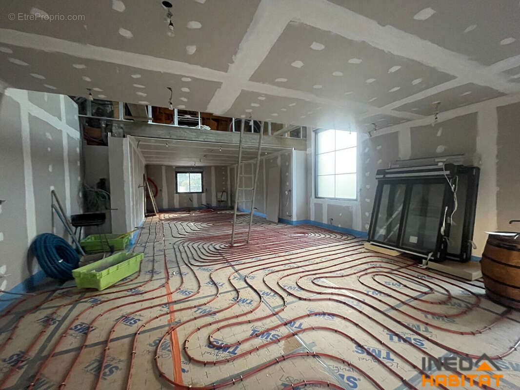 Maison à MINIAC-MORVAN