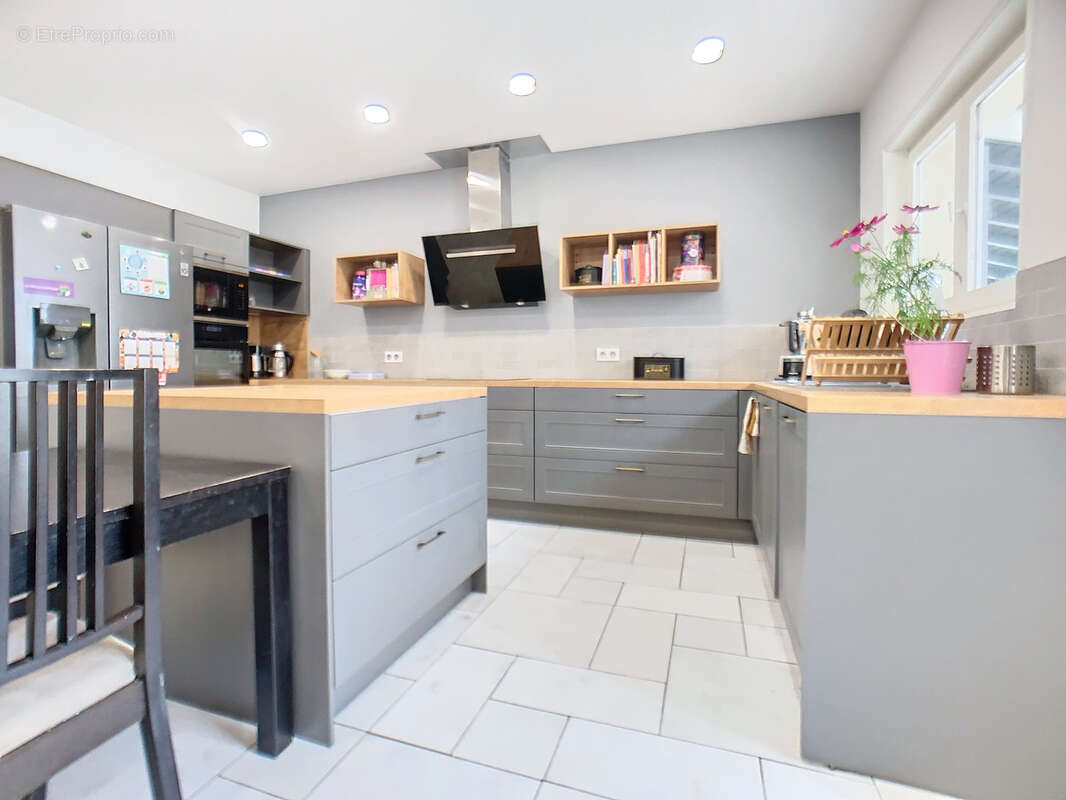 Maison à CHASSE-SUR-RHONE