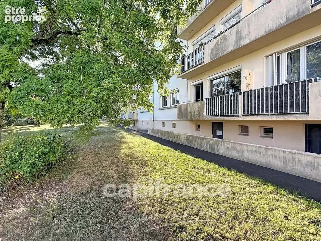 À vendre appartement T3 71 m² à vendre à Pontivy – 2 chambres, balcon, cave et parking - photo 15