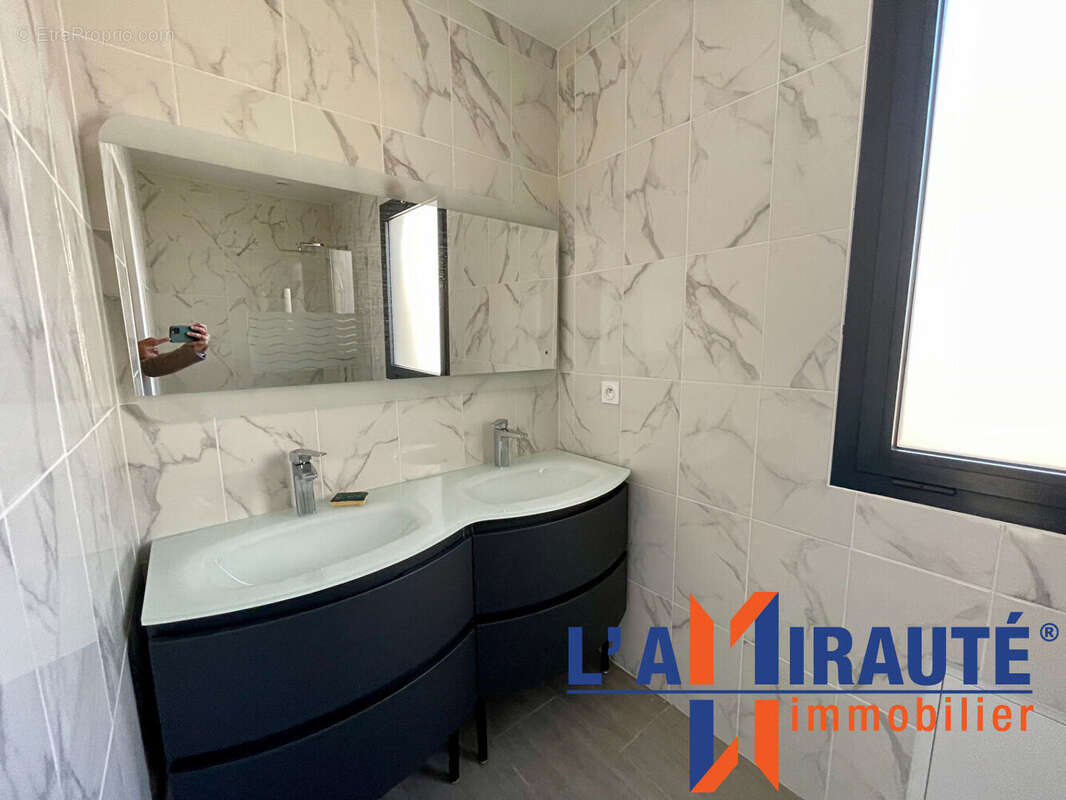 Maison à SARTROUVILLE