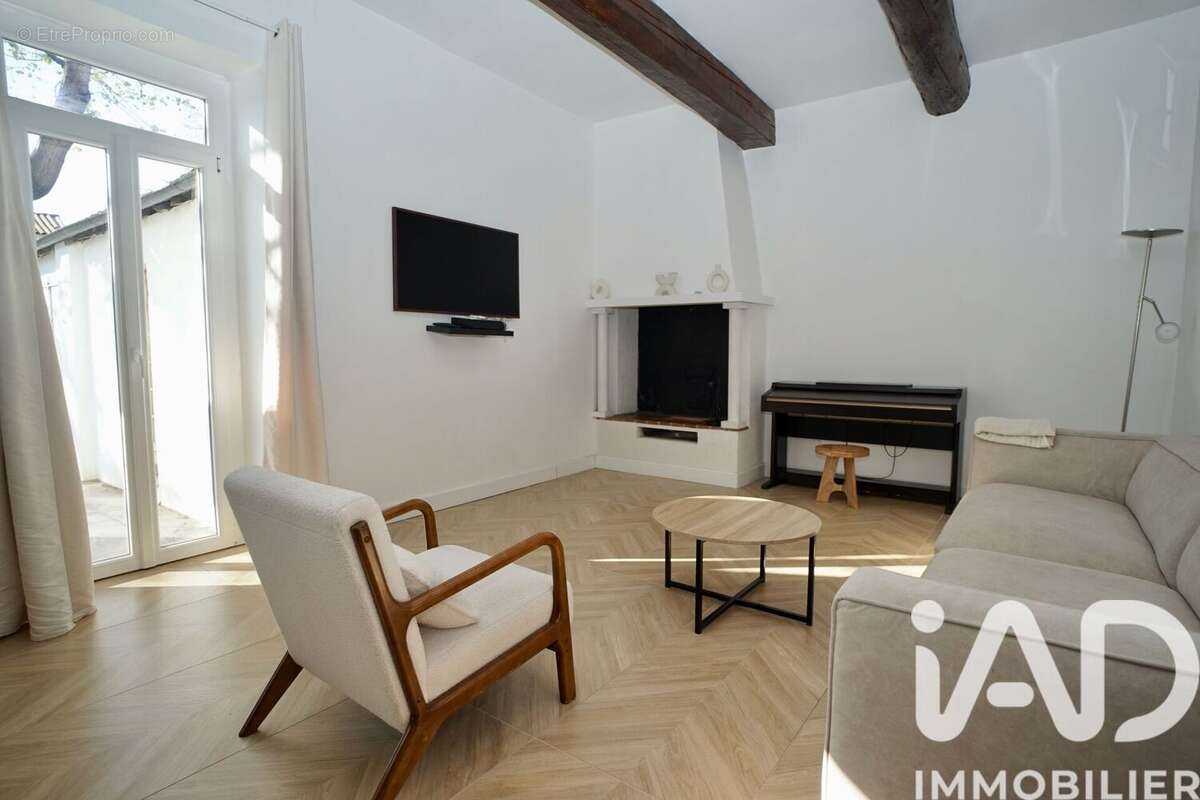 Photo 2 - Maison à NIMES