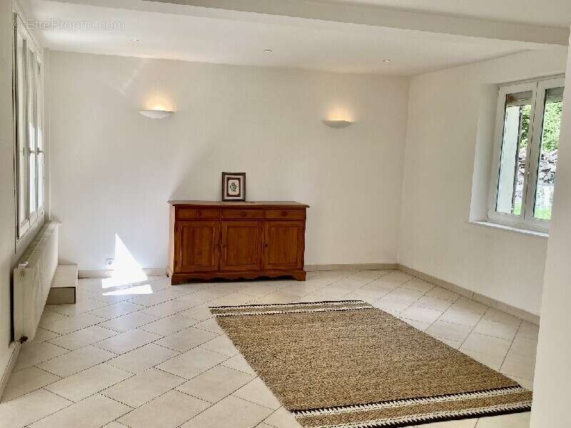 Maison à RESSONS-SUR-MATZ