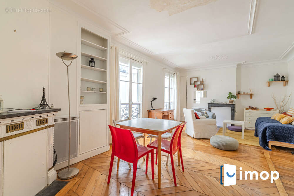 Appartement à PARIS-9E