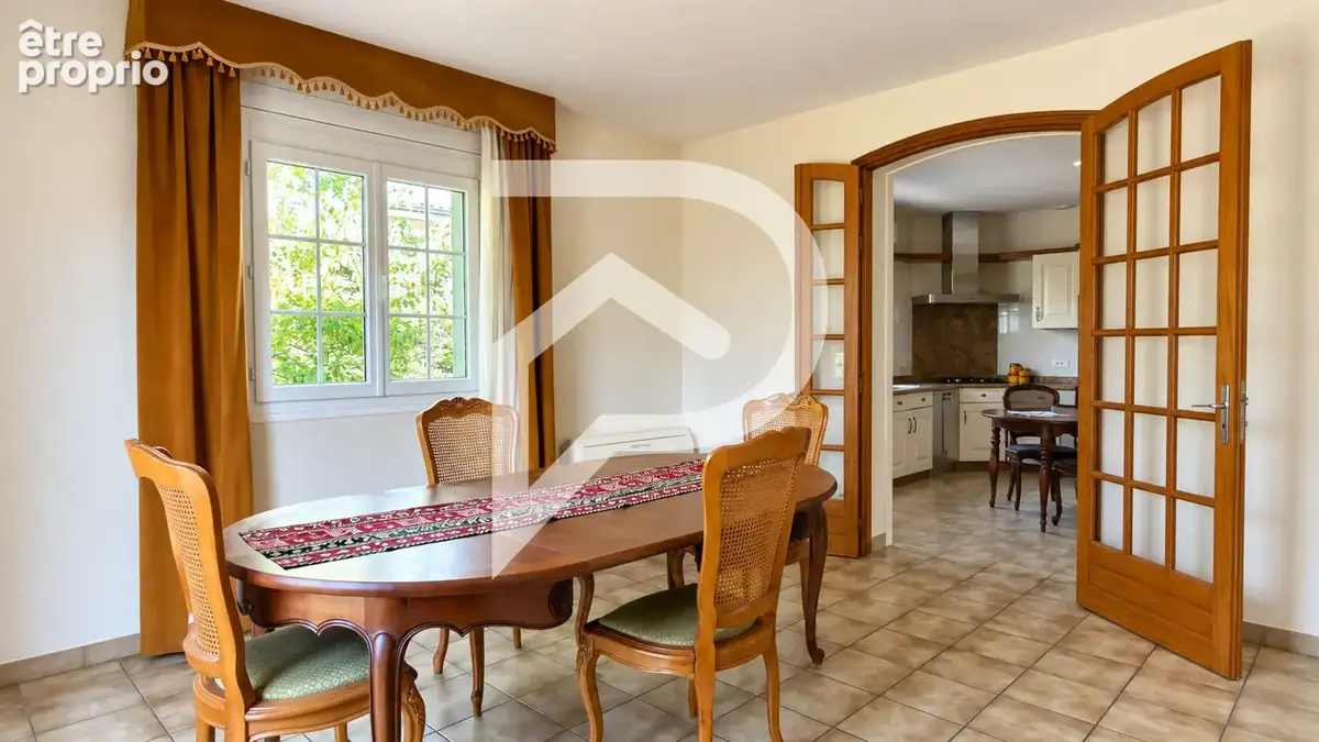 Maison de plain-pied 142 m² avec dépendance aménagée  4 chambres terrain 1 000 m² - photo 8