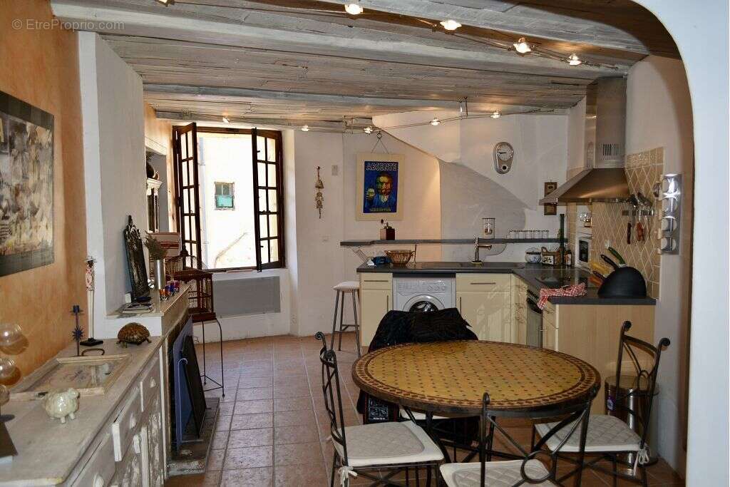 Maison 54 m² à Saint-Pons  - photo 5