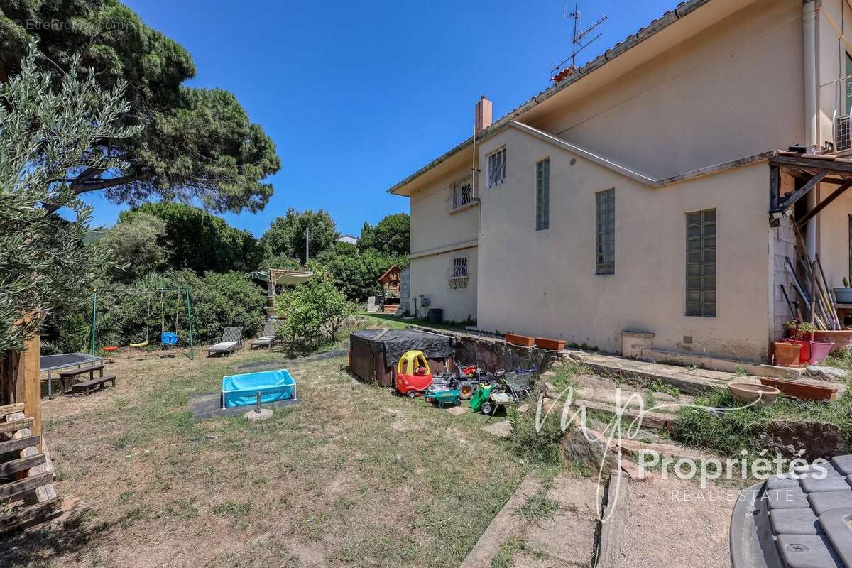 Maison à RAYOL-CANADEL-SUR-MER