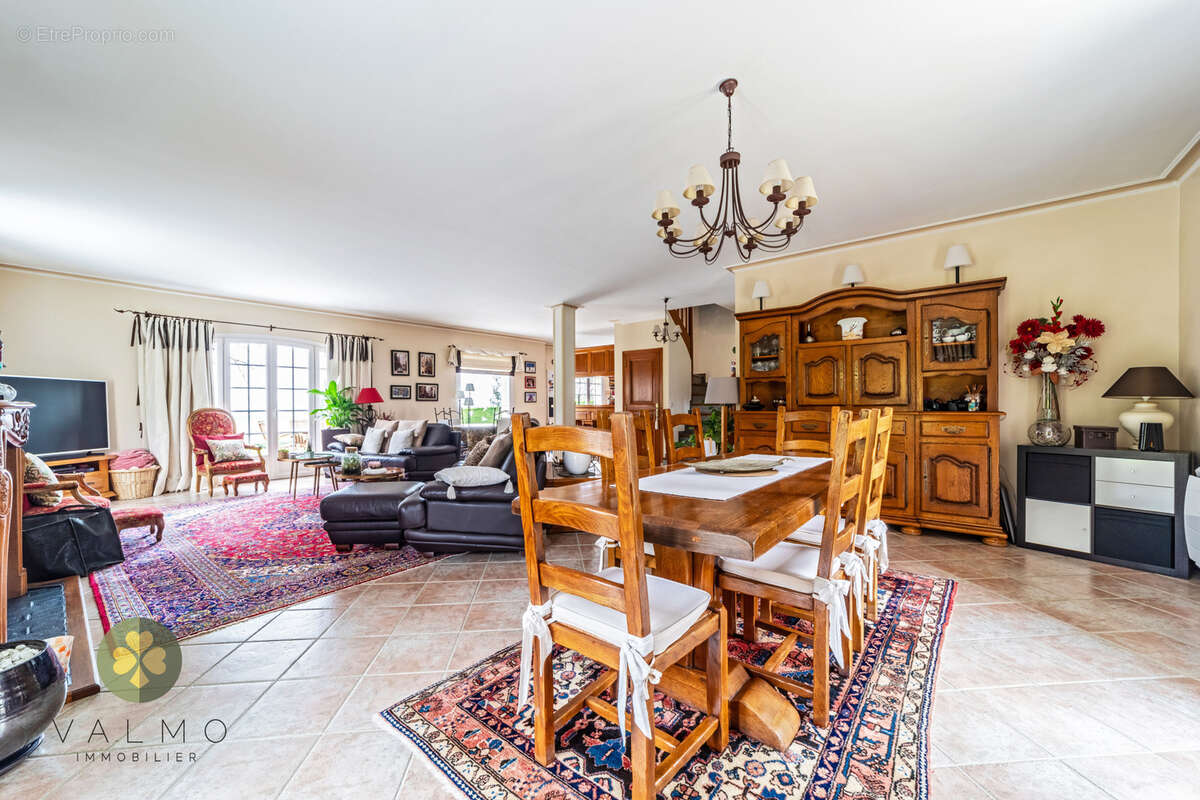 Maison à MANTES-LA-VILLE