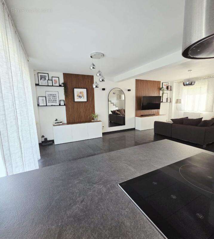 Maison Gressy 7 pièces 160 m2 - photo 5