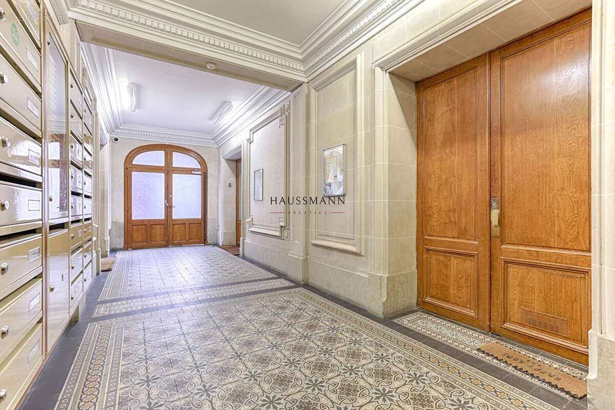 Appartement à PARIS-6E