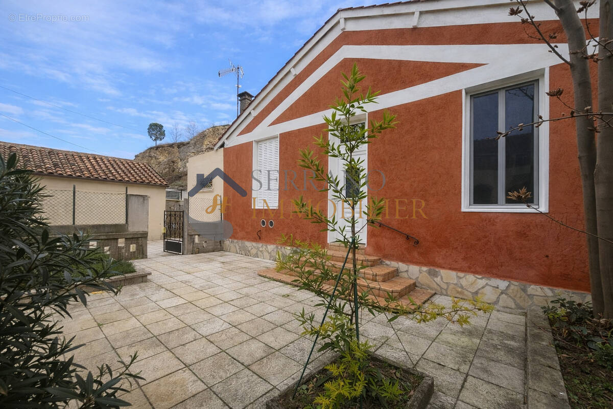 Maison à BEAUCAIRE
