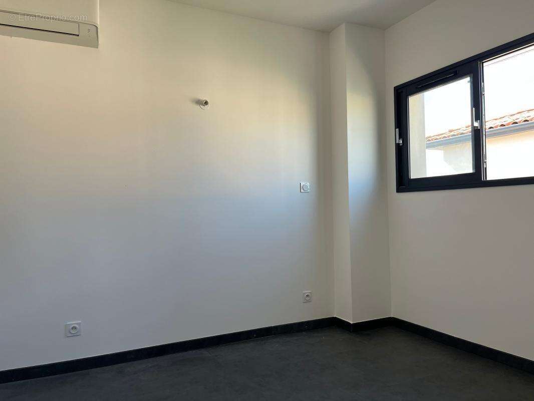 Maison à VILLEVEYRAC