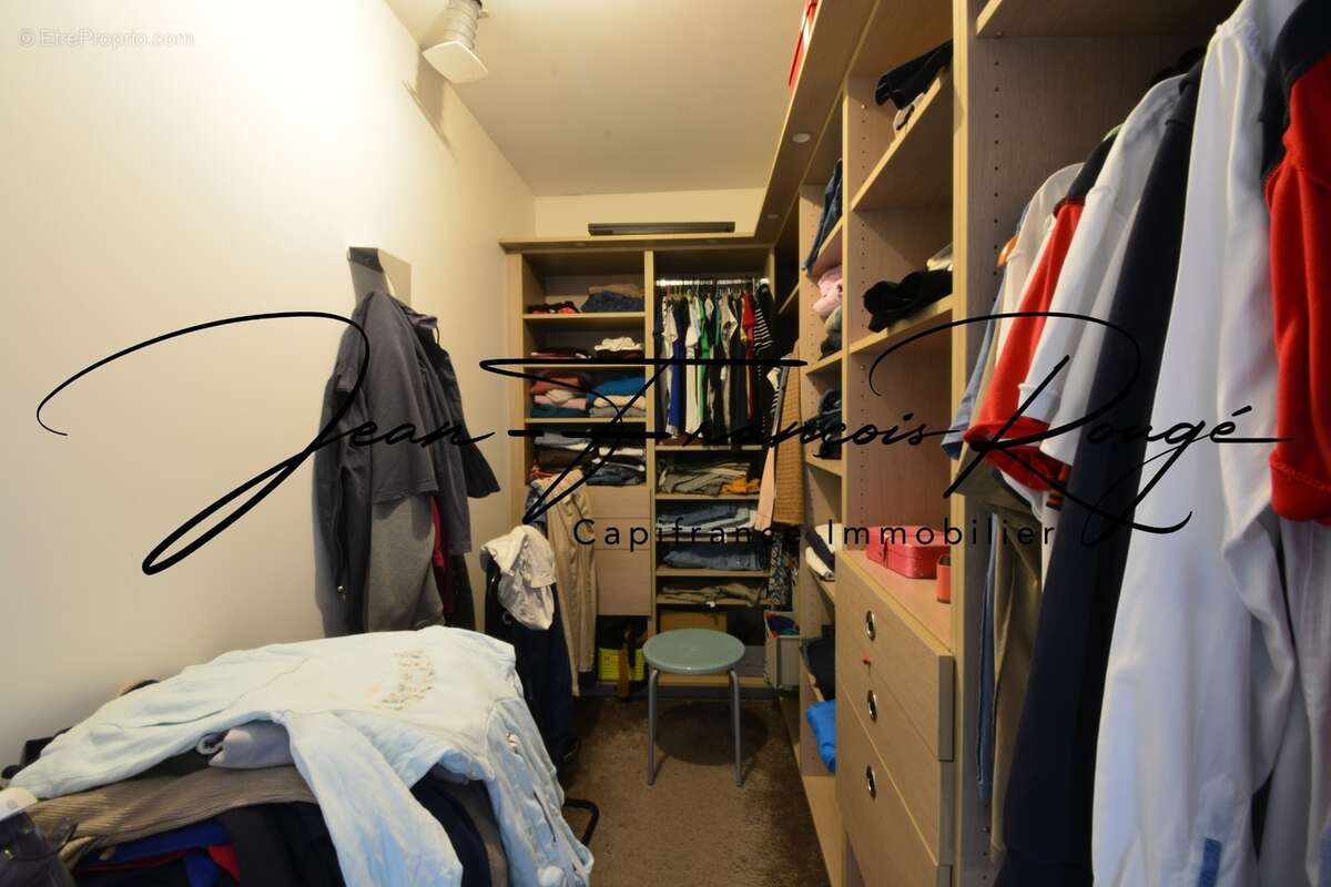 Magnifique plain-pied de 200 m² proche des commerces à Marigny le Lozon !!! - photo 19