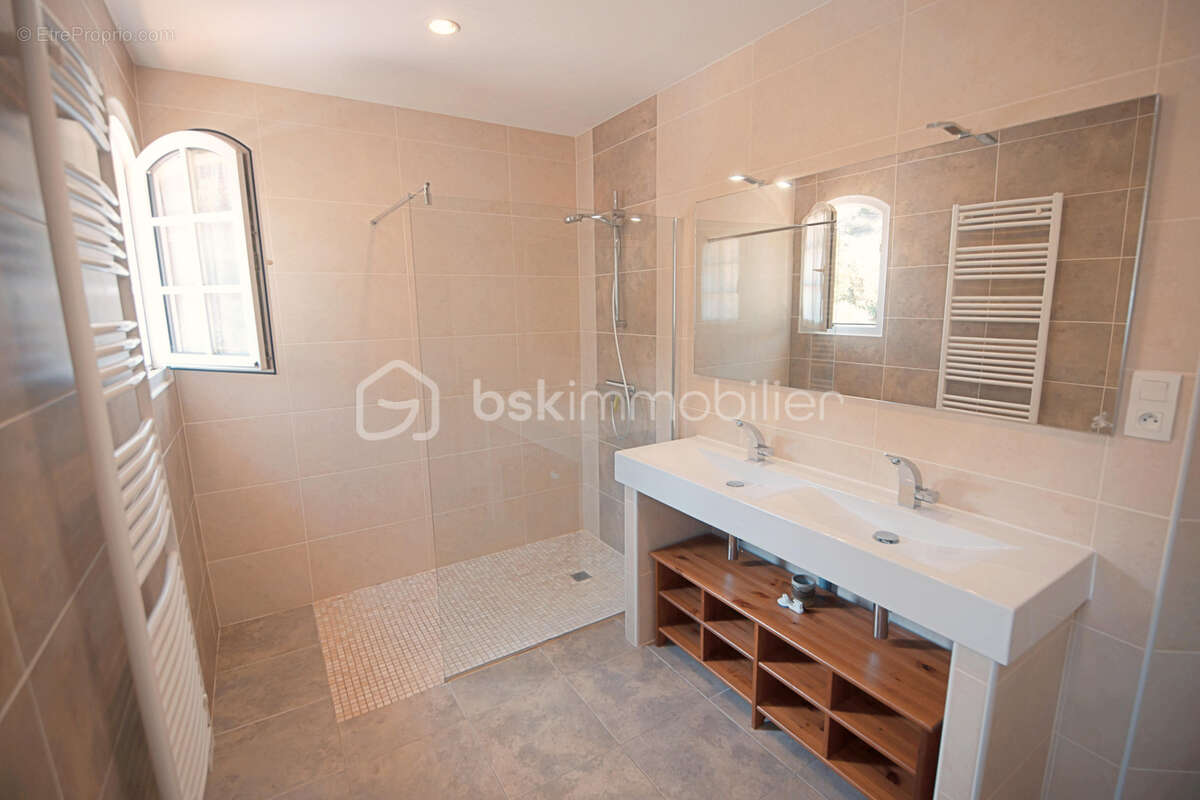 Maison à THEZAN-DES-CORBIERES