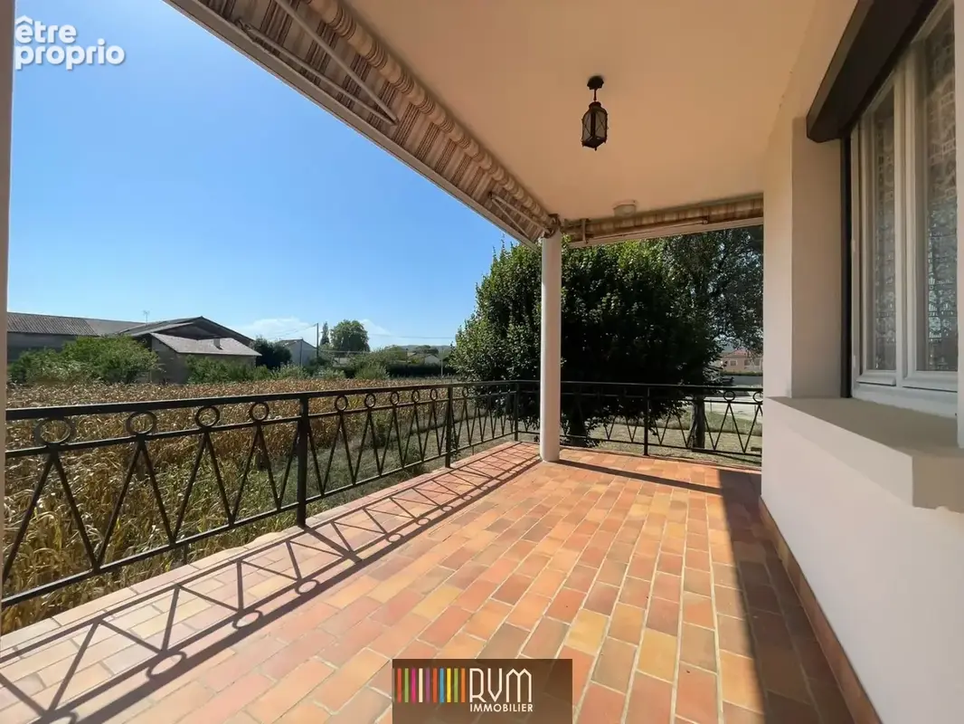 Photo Maison à Villereversure au prix de 179 000€