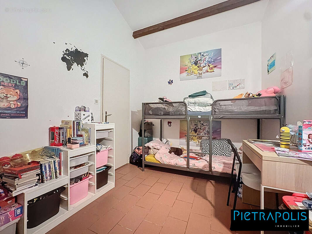 Appartement à CRAPONNE