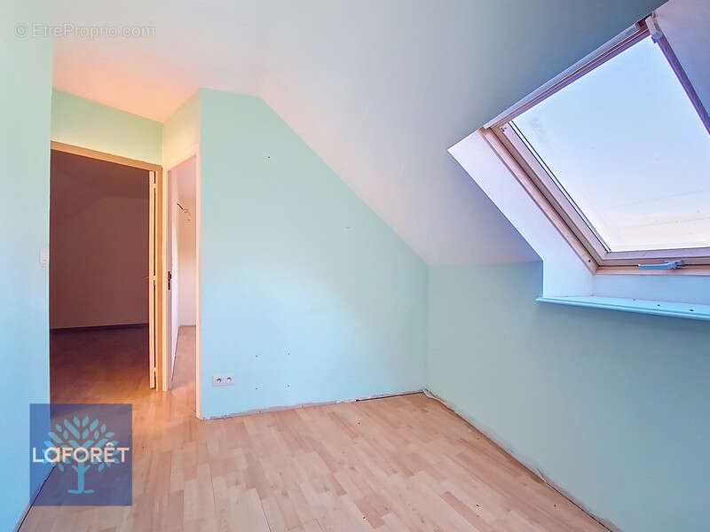 Maison à LOUVIGNE-DU-DESERT