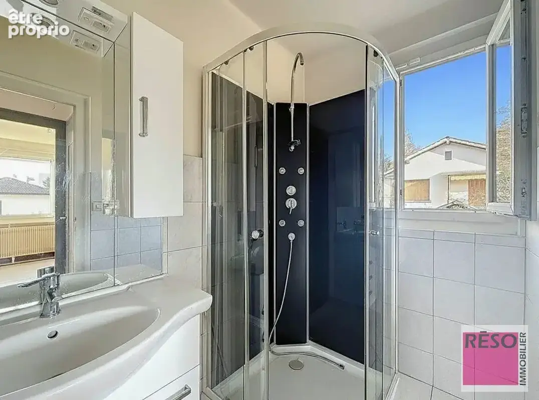 Maison 109 m² à Annemasse  - photo 6