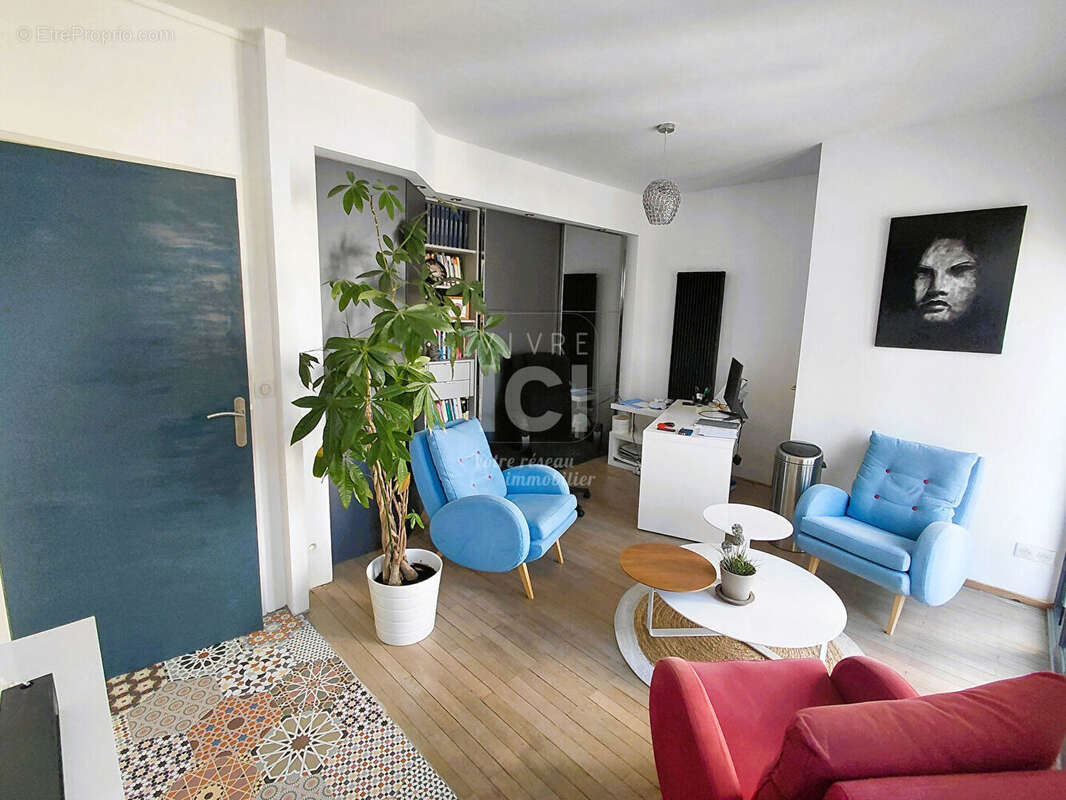 Maison à SAINTE-LUCE-SUR-LOIRE