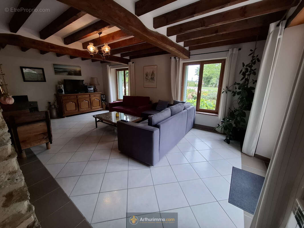 Maison à LE VEZIER
