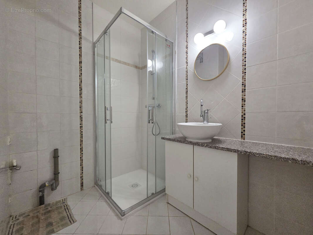 Appartement - BAYEUX - 62m2 - Rez-de-chaussée - Parking - photo 8