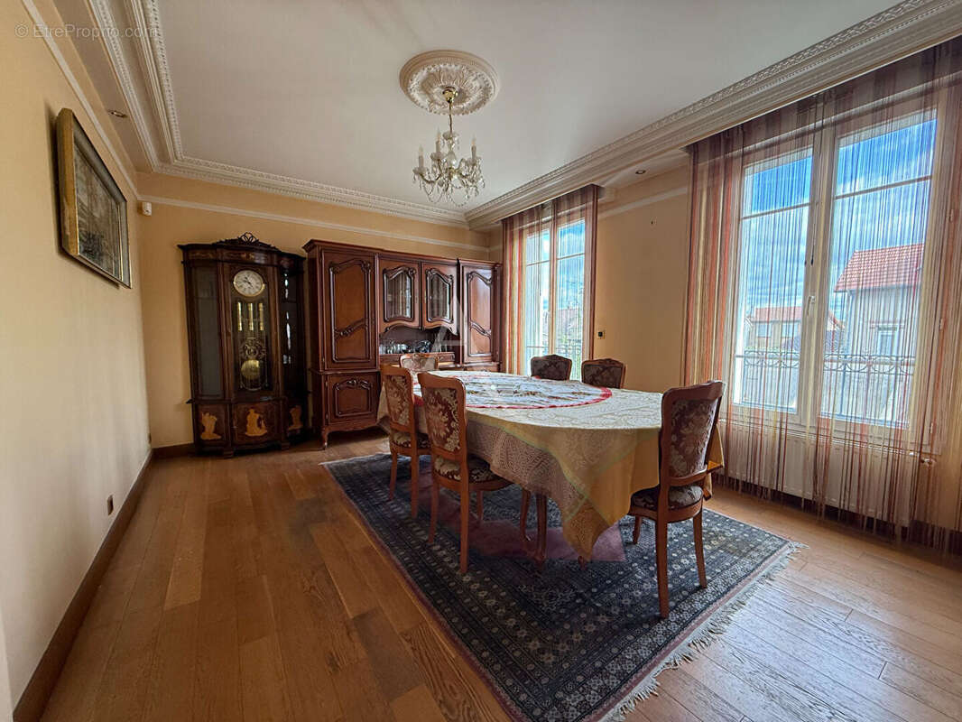 Maison à VILLEMOMBLE